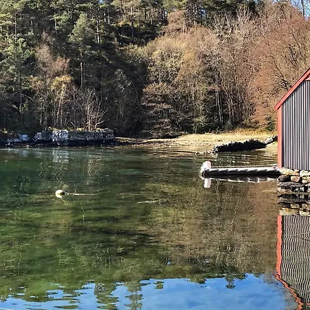 4 Person In Reksteren Klinkholmen